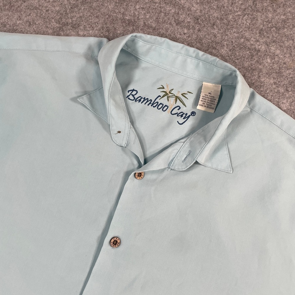 Bamboo Cay Mens Camp Shirt XL Light Blue Embroidered Coral Reef Fish Tropical